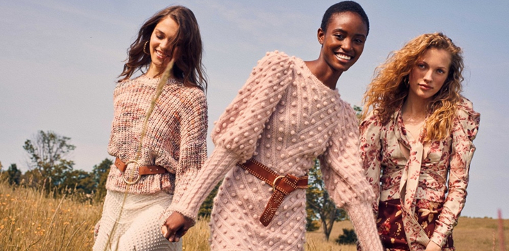 The Ultimate Checklist of Fall Travel Outfits You Need