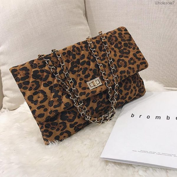 Wholesale7 Leopard Print Twist Lock Chain Leather Bag