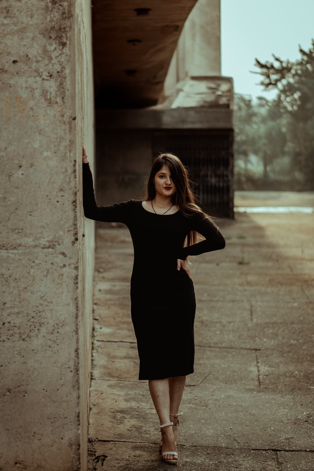 black long sleeve dress