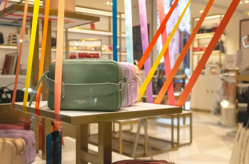 One shoulder bags
