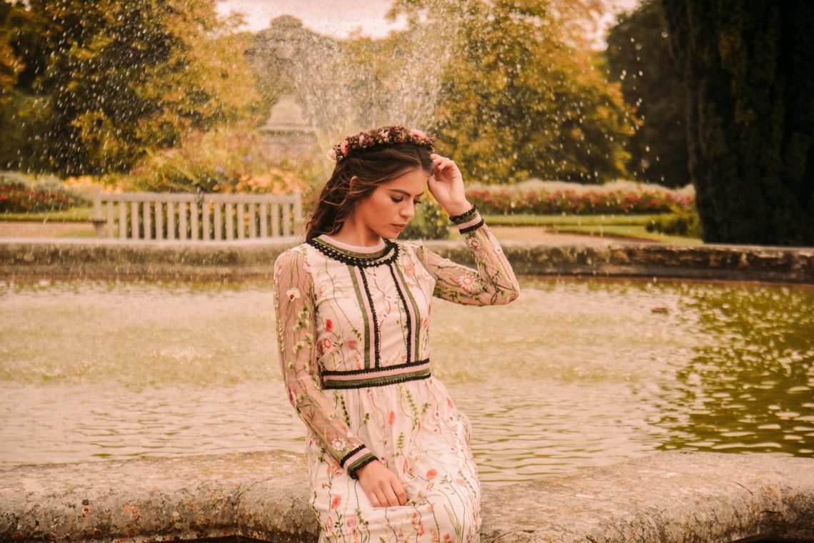 lace maxi dresses