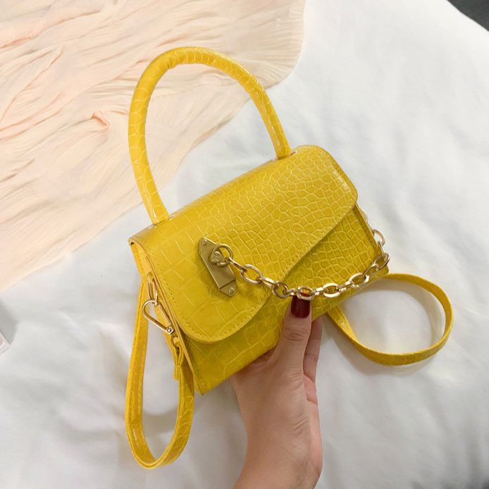 Alligator Print Chain Decorated Shoulder Bag With Handle