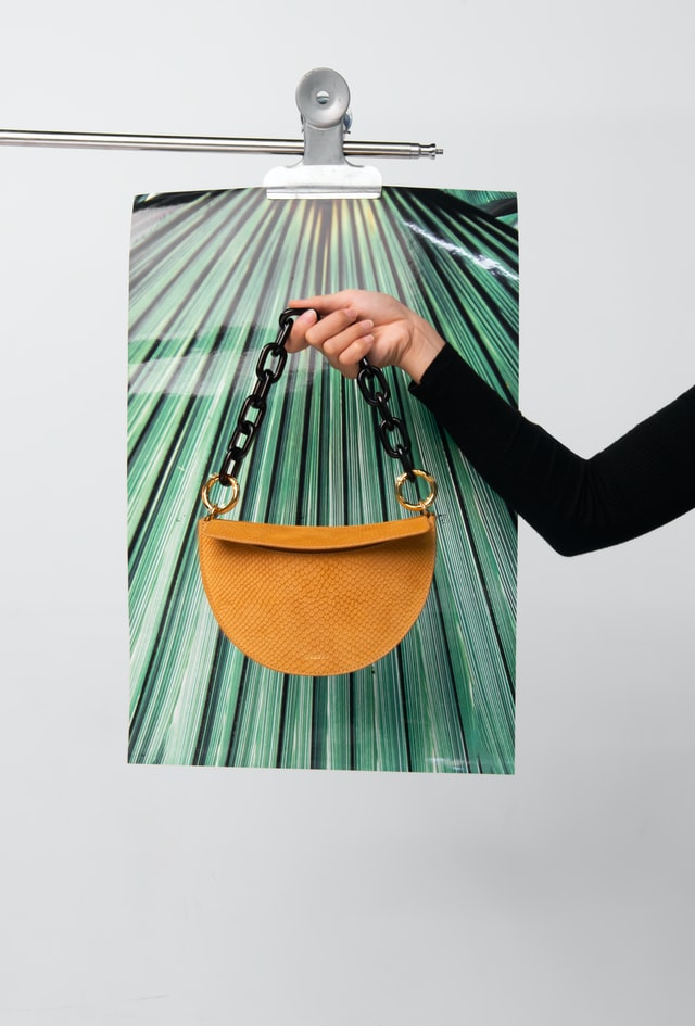 Crocodile pattern handbag
